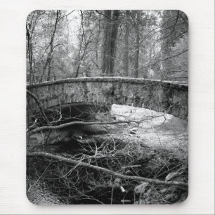 Über den Fluss Mousepad