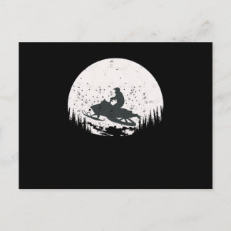 Über den Mond geschleudertes Snowmobile Design Postkarte