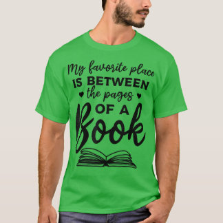 Über meinem Lieblingsplatz zwischen den Seiten buc T-Shirt