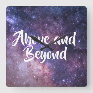 Über und über quadratische wanduhr