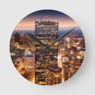 Überblick über Boston nachts Runde Wanduhr