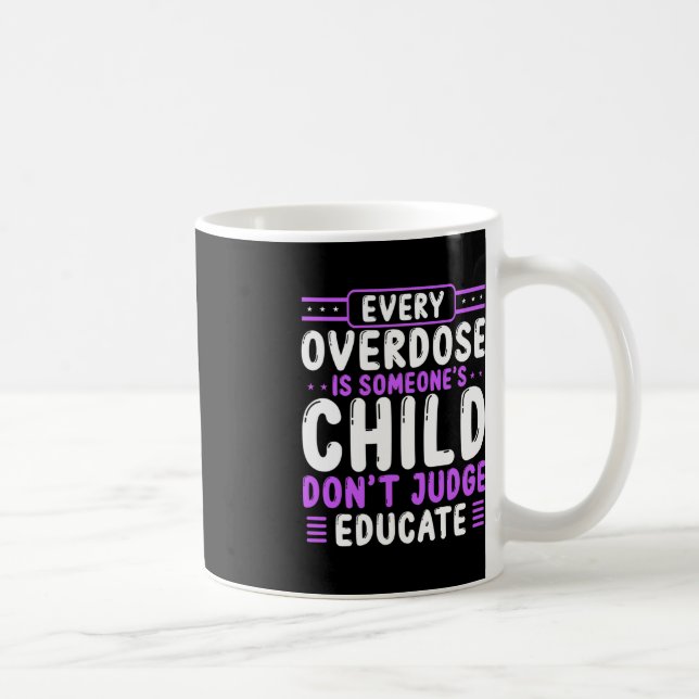 Überdosierung Bewusstsein Dont Judge Bildung Lila  Kaffeetasse (Rechts)