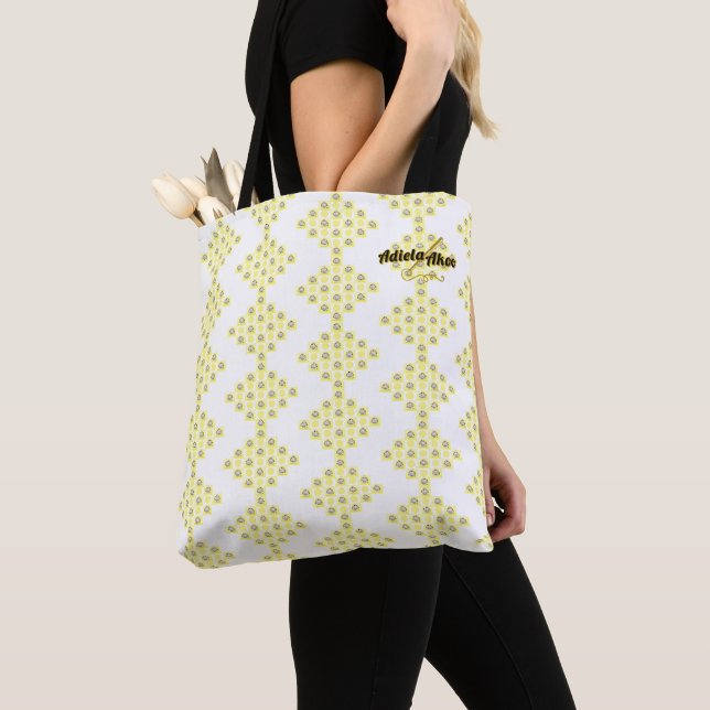 ÜBERFLOW Tasche von Poet Adiela Akoo (Von Nahem)