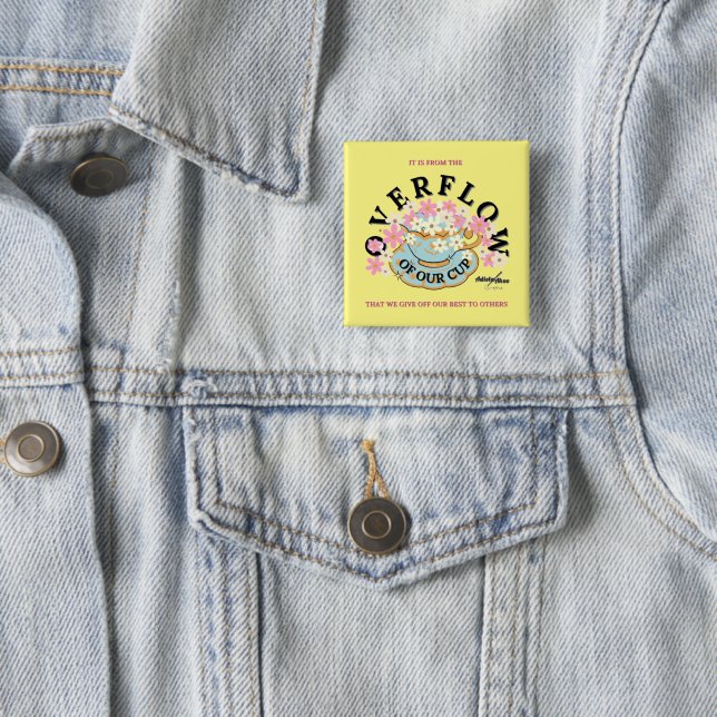 ÜBERFLUSS Button von Adiela Akoo (Beispiel)