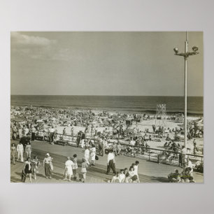 Überfüllter Strand Poster