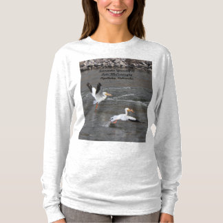 Übergeben Sie sich selbst auf dem T - Shirt Ogalla