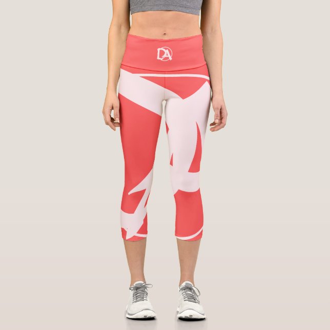 Übergroße Initialen in Rosé und Rot Capri Leggings (Vorderseite)