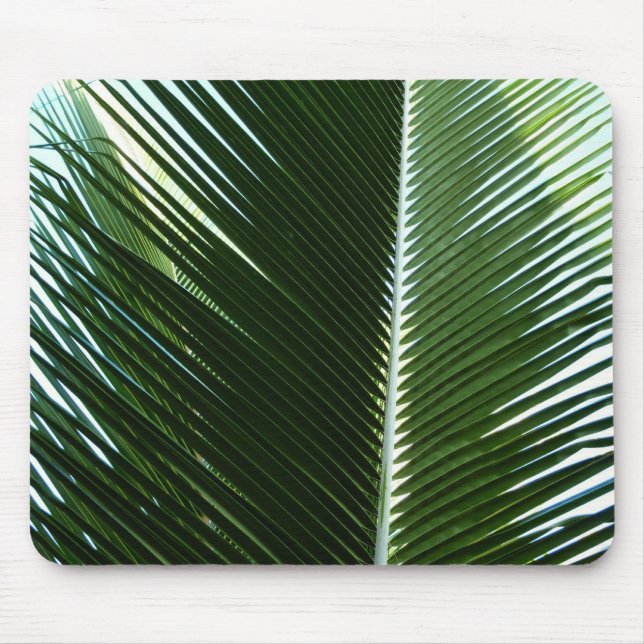 Überlappen von Palm Fronds Tropical Green Abstrakt Mousepad (Vorne)
