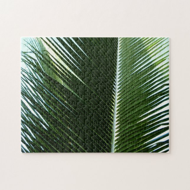Überlappen von Palm Fronds Tropical Green Abstrakt Puzzle (Horizontal)