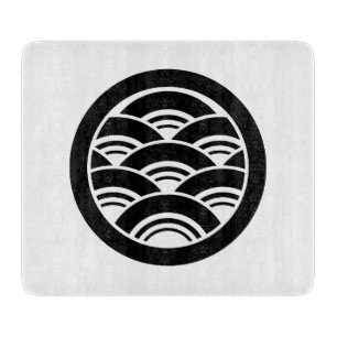 Überlappende Wellen im Kreis Schneidebrett