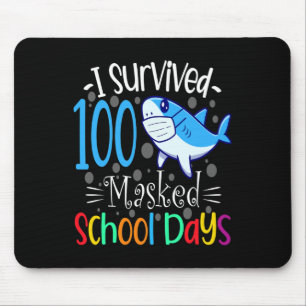 Überlebte 100 maskierte Schultage 2021 Lehrerstuhl Mousepad