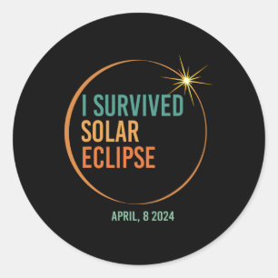 Überlebtes Sonnenbad 8. April 2024 Sonnentlichkeit Runder Aufkleber
