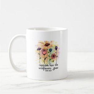 Überlegen Sie, wie die Wildblumen wachsen Kaffeetasse