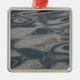 Überlegungen zum Wasser Silbernes Ornament