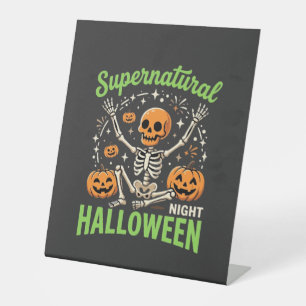 Übernatürliches Skelett Halloween Vektor Design_1 Sockelschild
