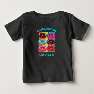 ÜBERPRÜFEN SIE MEINE SECHS PACKUNGSBEIHILFEN BABY T-SHIRT