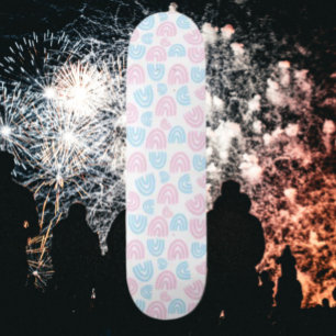 Überqueren Sie das normale Skateboard