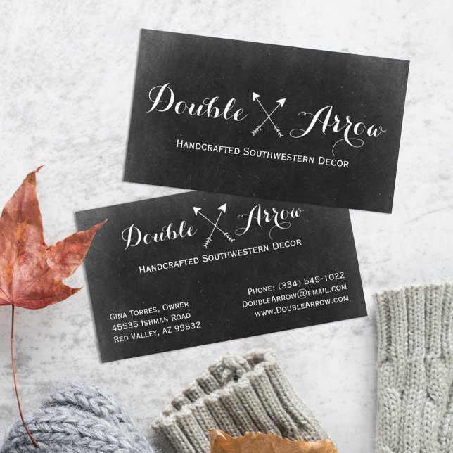 Überquerte Pfeile auf der rustikalen Boho-Boutique Visitenkarte (Von Creator hochgeladen)