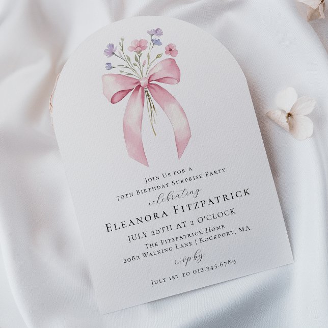ÜBERRASCHENDES PARTY 70. Geburtstag Bow Wildblume  Einladung (Von Creator hochgeladen)