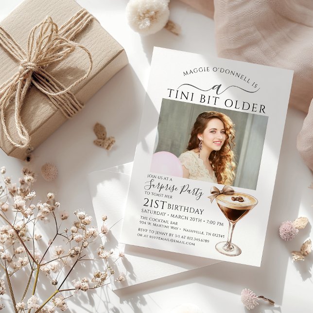 ÜBERRASCHENDES PARTY A Tini Bit Älterer Martini 21 Einladung (Von Creator hochgeladen)