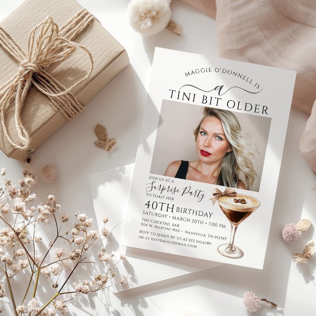 ÜBERRASCHENDES PARTY A Tini Bit Älterer Martini 40 Einladung (Von Creator hochgeladen)