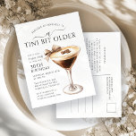 ÜBERRASCHENDES PARTY Tini Bit Älterer Martini 30. Einladungspostkarte<br><div class="desc">Elegantes und elegantes Design für ein gemütliches Geburtstagsfest mit Espressomartini. Ein hübscher und feminininer Bogen fügt eine festliche Touch hinzu.</div>
