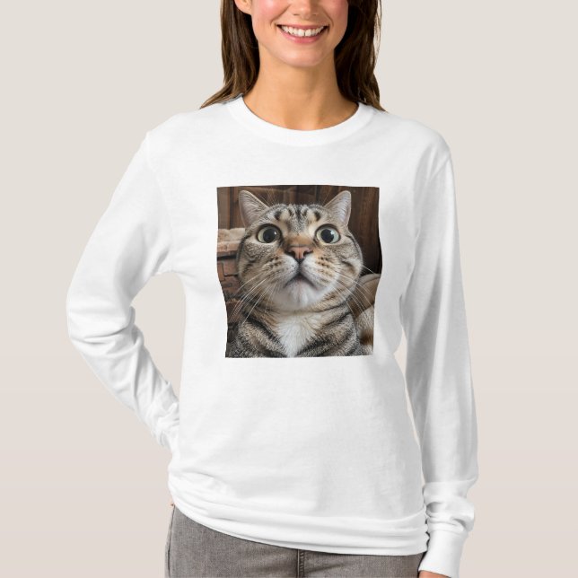 Überraschter Katzengesicht, Katzenfoto T-Shirt (Vorderseite)