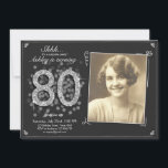 Überraschung 80. Geburtstag Einladung Silver Vinta<br><div class="desc">Wir laden Sie zu dieser besonderen Geburtstagsfeier ein! Für eine 80. Geburtstagsfeier. Karo die Kollektion für andere Altersgruppen aus!</div>