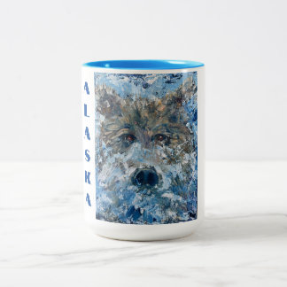 Überraschung! ALASKAN Bear in River Coffee Tasse_ Zweifarbige Tasse