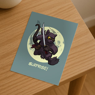 Überraschung! Black Cat Ninja Flying Kick Cartoon Postkarte