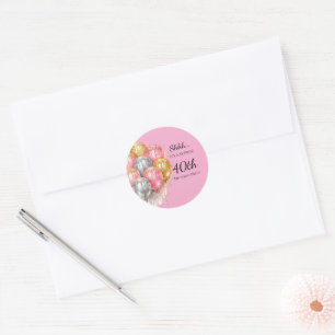Überraschung zum Geburtstag in Rosa, Silber und Go Runder Aufkleber