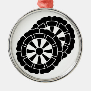 Überschneidende Genji-Karts in der Blume Ornament Aus Metall