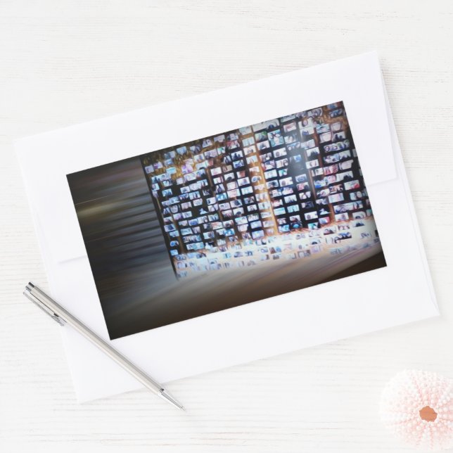 Überschreiten von Online-Grenzen Rechteckiger Aufkleber (Umschlag)