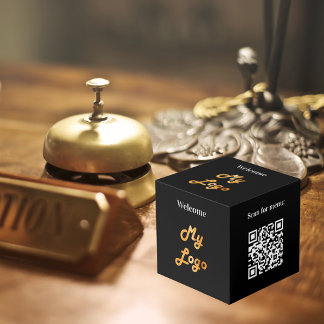 Übersicht über das Firmenlogo QR-Codes Würfel