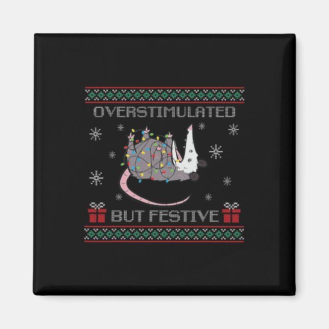 Überstimuliertes, aber festes Opossum Ugly Sweater Magnet (Vorne)