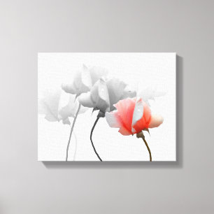 überzogene Leinwand mit Schwarz-Weiß-Rosen, eine r