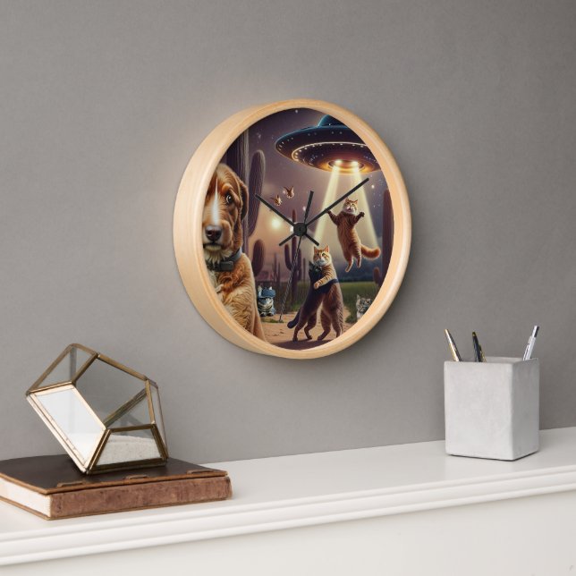 UFO-Entführung von Katzen mit dem betroffenen Hund Uhr (Büro)