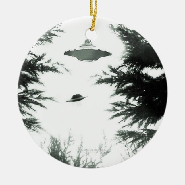 UFO Friends Ornament (Vorne)