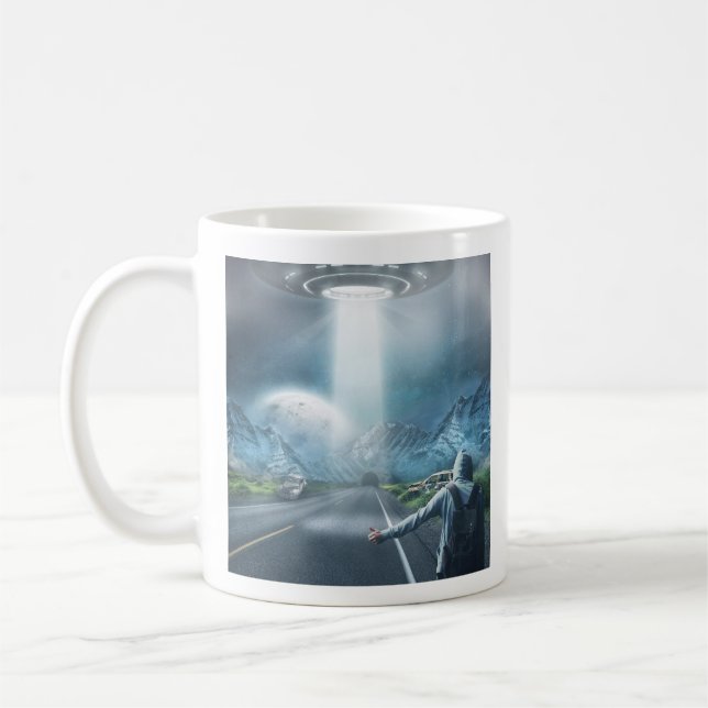UFO Hitchhiker benutzerdefinierte Monogramm-Tasse Kaffeetasse (Links)
