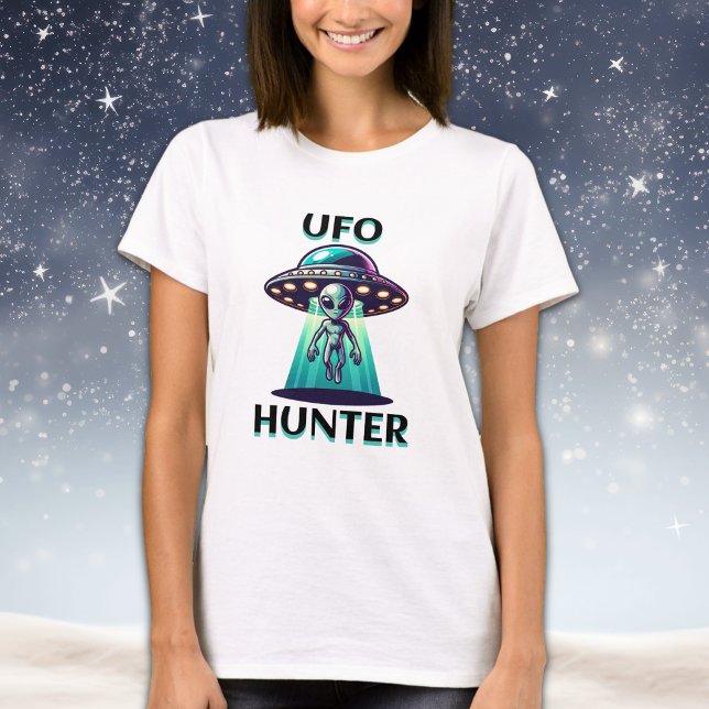 UFO Hunter | Kunst mit UFO und Alien T-Shirt (Von Creator hochgeladen)