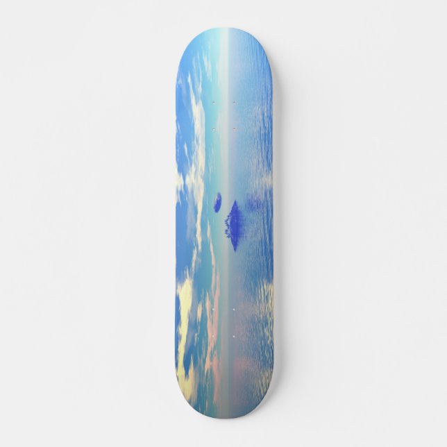 UFO Island Skateboard (Vorne)