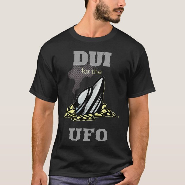 Ufo mit einem Dui T-Shirt (Vorderseite)