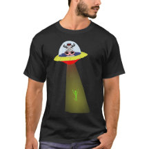 UFO schüchtern gegen alien-Shirt ein
