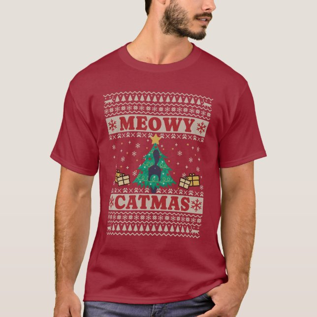 Ugly Sweater Cat in Tree T-Shirt (Vorderseite)