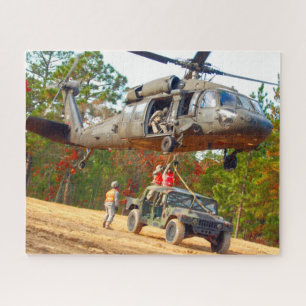 UH-60M SCHWARZHAWK (16x20 INCH) Puzzle