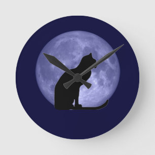 Uhr des schwarze Katzen-blauen Mondes