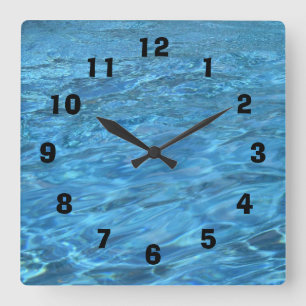 Uhr für die Zeit am Pool