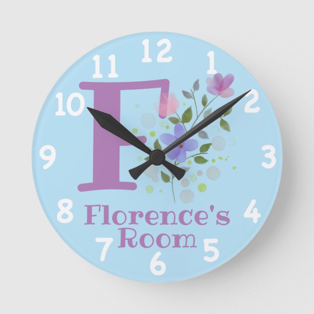 Uhr in einem floralen Design mit Namen und Initial (Vorderseite)