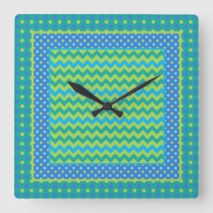 Uhr: Mix'n'Match Chevrons und Polka Dots Quadratische Wanduhr