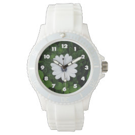 Uhren mit weißer Blume